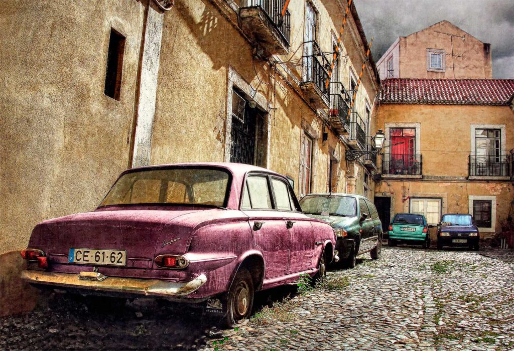 coches viejos en lisboa